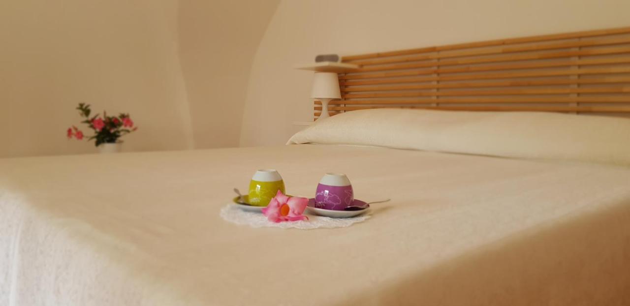 Il Cortile Segreto - Con Parcheggio Privato Apartment Lecce Ngoại thất bức ảnh