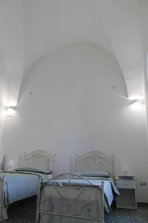 Il Cortile Segreto - Con Parcheggio Privato Apartment Lecce Ngoại thất bức ảnh