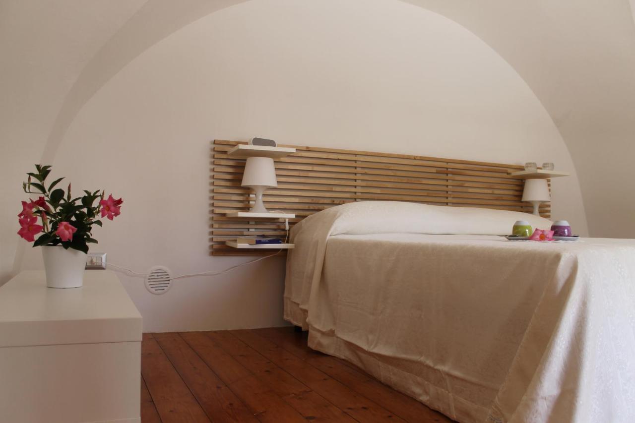 Il Cortile Segreto - Con Parcheggio Privato Apartment Lecce Ngoại thất bức ảnh