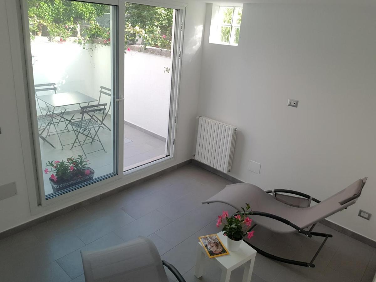 Il Cortile Segreto - Con Parcheggio Privato Apartment Lecce Ngoại thất bức ảnh
